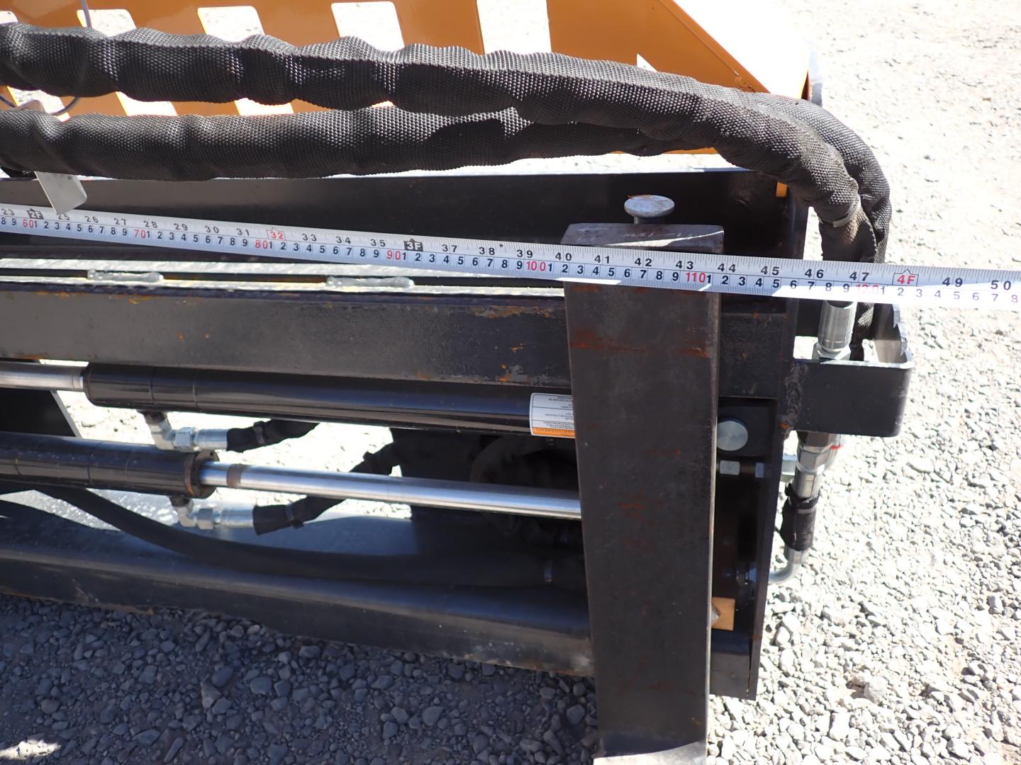 ./imagenes/INVOICE/2019/16318/PICOS TIPO MONTACARGAS PARA MINICARGADOR (6).JPG